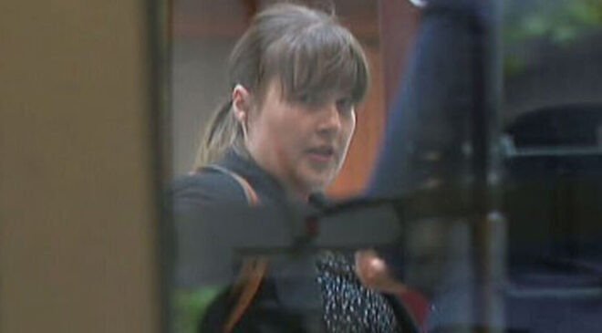 HAVA SICAKLIĞI 37.5C Arabada 5 saat kalan oğlu ‘felç’ oldu