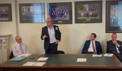 Burası Avustralya! BAŞBAKANDA OLSAN MİLLETVEKİLİ DE OLSAN POLİS CEZA YAZAR