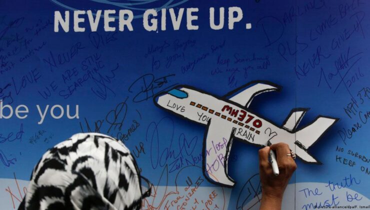 MH370 HALA GİZEMİNİ KORUYOR Avustralyalı ailelerin isteği var