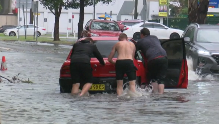 AVUSTRALYA’DA SEL TRAJEDİSİ 1 Kadın öldü 10 kişi kayıp