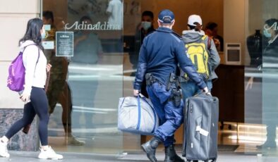 NSW’in borç tahsildarları ödenmemiş otel karantina faturaları kovalıyor