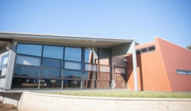 VICTORIA’DA KAPANAN BİR ÖZEL OKUL VE ÇARESİZ VELİLER