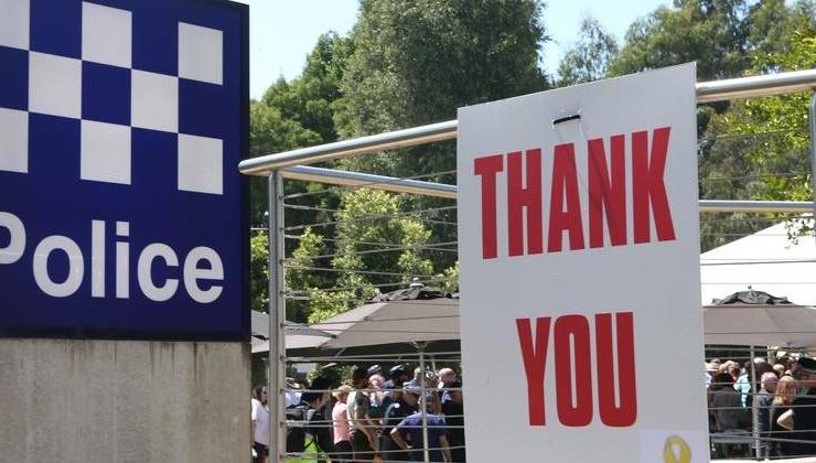 Güvenli satışlar için yeni yerler HEM DE POLİS YANINDA