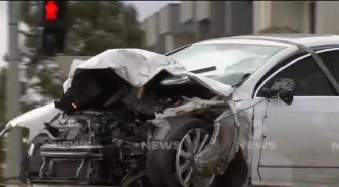 Mickleham’da büyük kaza Çocuklu aile hastanede