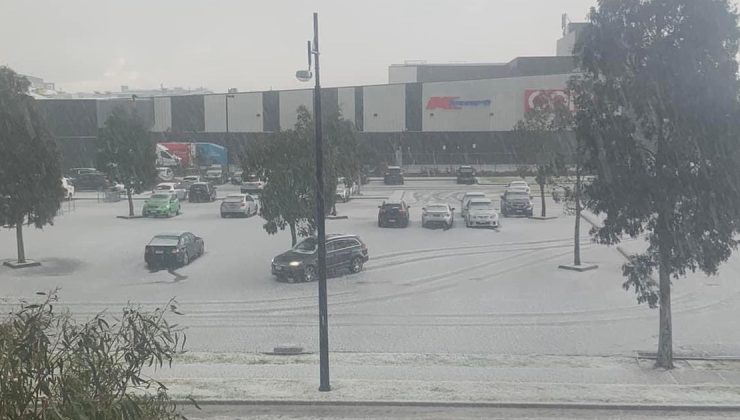 MELBOURNE ‘KAR’ YAĞMIŞ GİBİ BEMBEYAZ OLDU