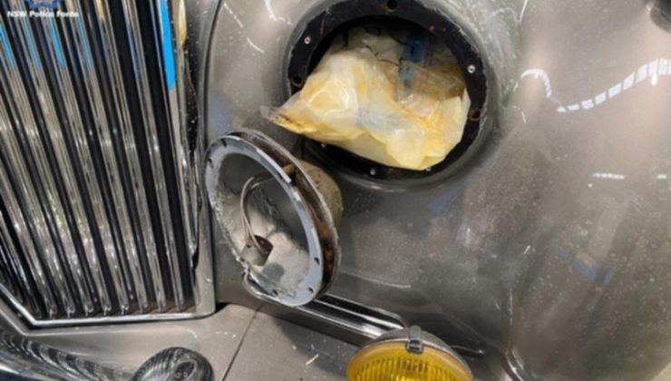 TARİHİ ARABANIN İÇİNDE TARİHE GEÇEN UYUŞTURUCU