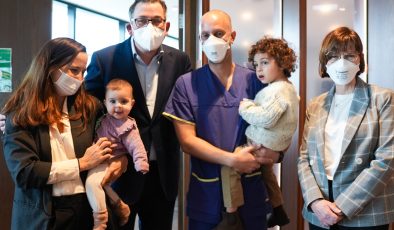 ‘Eyal’ en yeni doktorlarımızdan biri