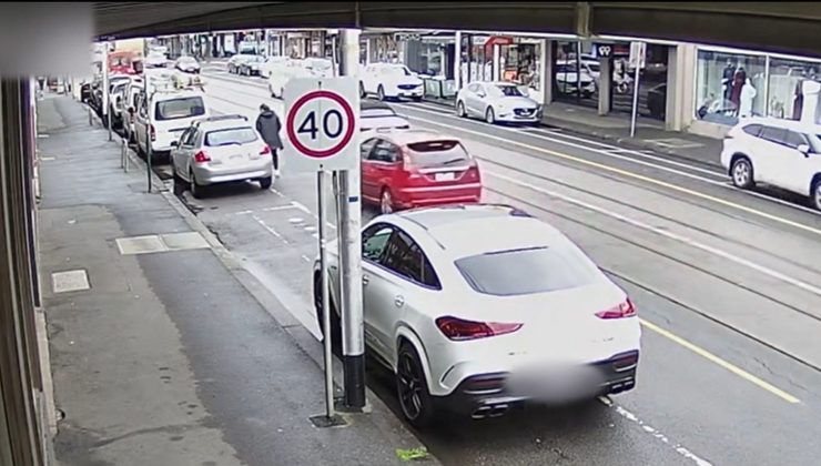 Melbourne’ün kuzeyinde hamile kadına çarpan araç aranıyor