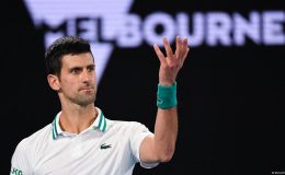 Sınır dışı edilen Djokovic Avustralya’ya döndü KENDİNİ NASIL HİSSEDİYOR?