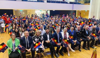 HUME’DE YÜZLERCE KİŞİ AVUSTRALYA VATANDAŞI OLDU