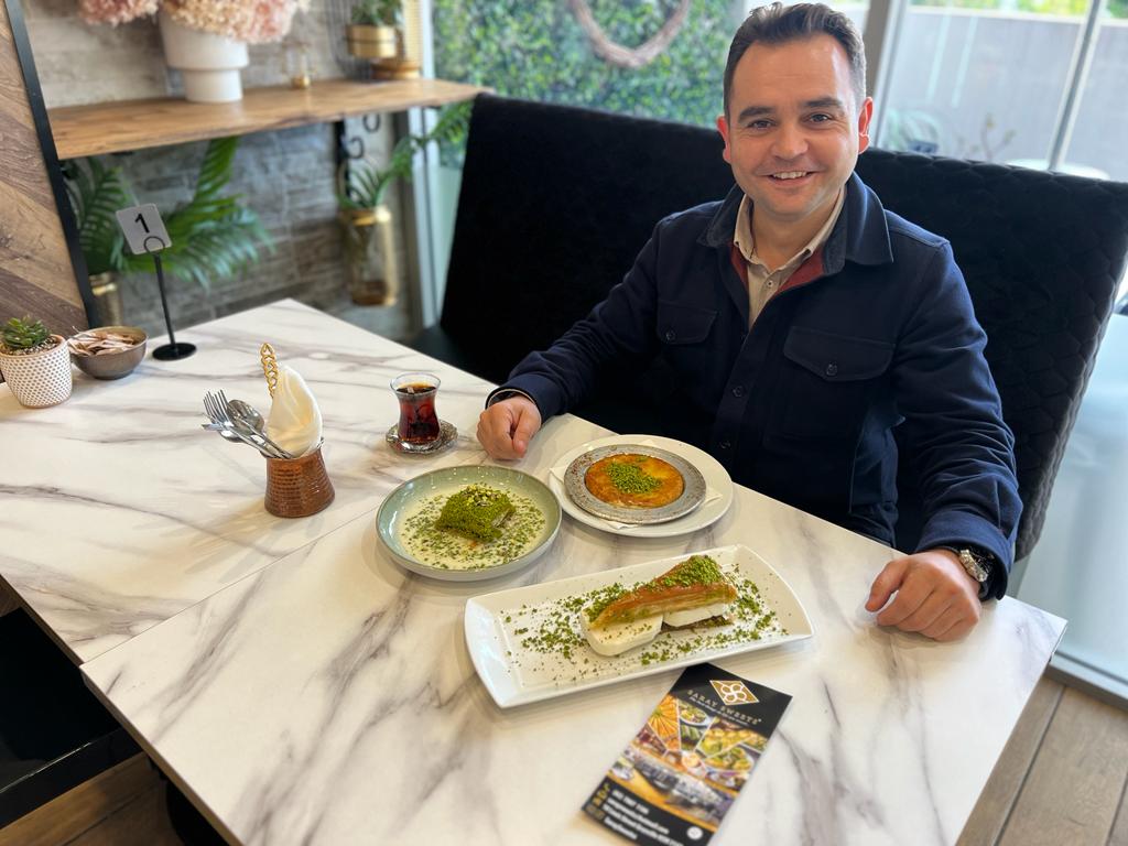 Sydney'e gelipte Saray Sweets uğramadan olmaz. 