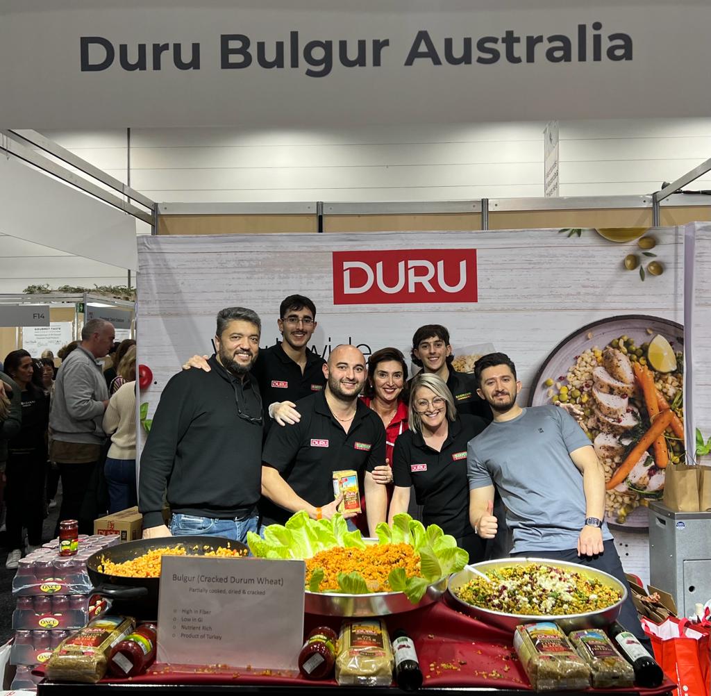 Avustralya'da gıda firmalarının ve yemek severlerin akın ettiği Melbourne ve Sydney’de düzenlenen fuara katılan Basfoods, katılımcılardan tam not aldı.