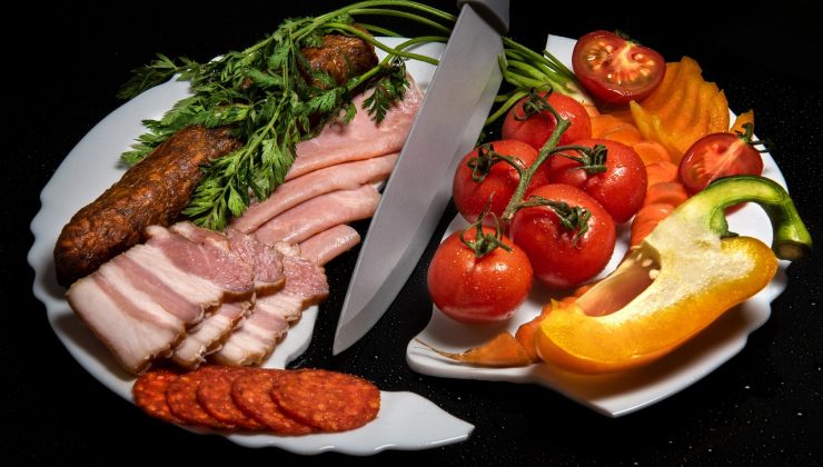 KANSER’İN BESLENMEDEKİ ROLÜNÜZÜ BİLİYOR MUSUNUZ?