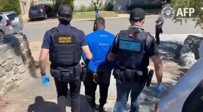 KUMAŞ LİFLERİNDE SAKLANAN KOKAİN