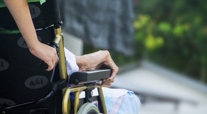 Evde yardım bekleyen yaşlıların sayısı iki katına çıktı