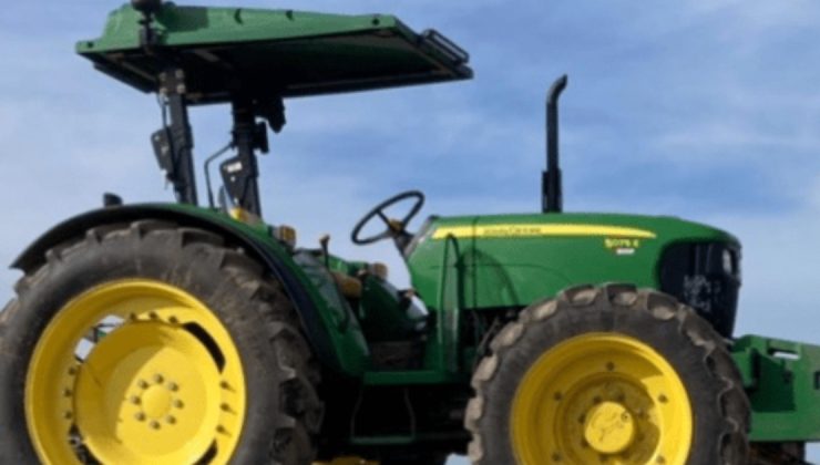 Victoria polisi çalınan traktörü arıyor