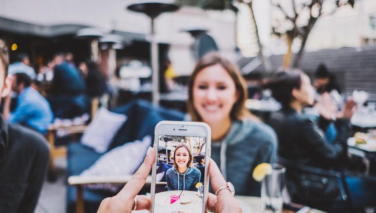 Avustralya Okullarında Deepfake Alarmı: Her Hafta Vaka