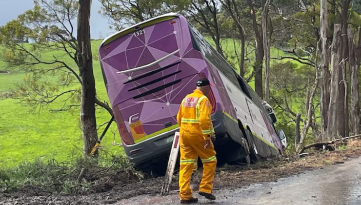 Victoria Otobüs Şarampole Yuvarlandı