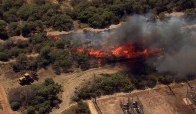 WA Yanıyor: Evler Tehdit Altında