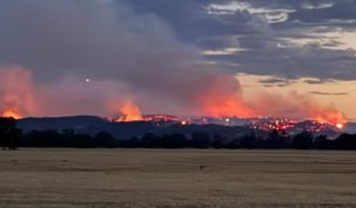 VICTORIA’DA YANGIN ALARMI Hume Fwy kapatıldı